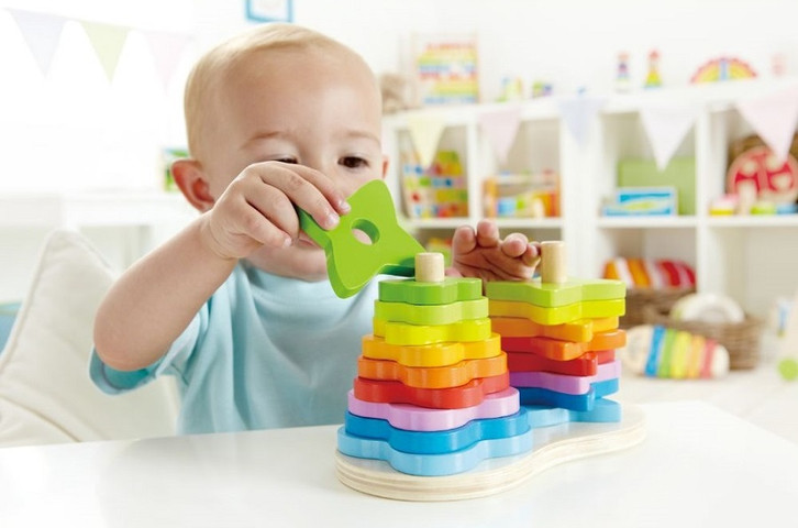 משחק השחלה קשת - Hape