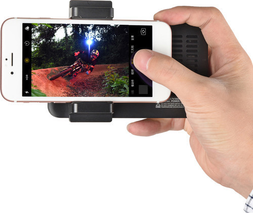תאורת לד לסמארטפון ומצלמה Godox LED M150