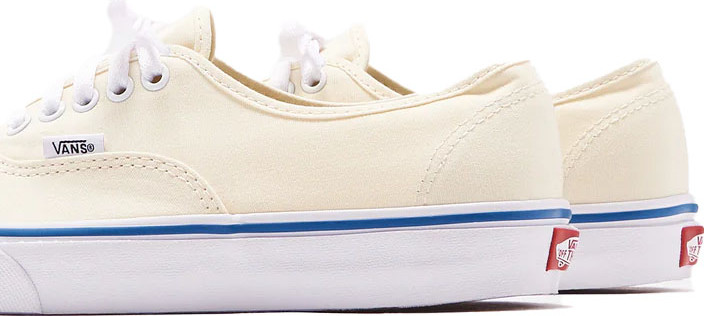 נעלי סניקרס Vans לנשים דגם Authentic