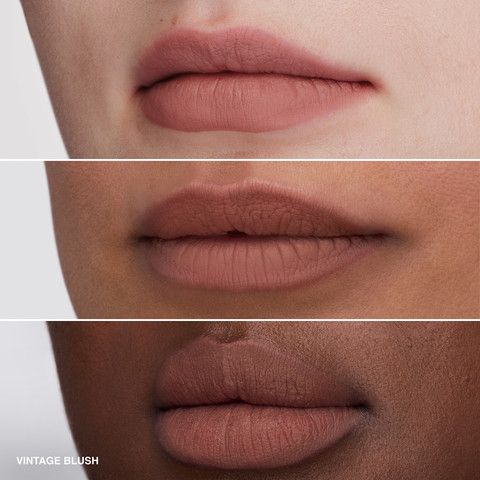 LUXE CASHMERE שפתון יוקרתי רווי בפיגמנט בגימור מאט רך - VINTAGE BLUSH