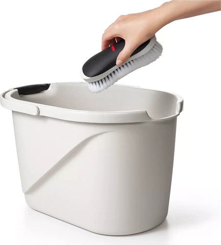 מברשת קרצוף Heavy Duty SW מבית OXO