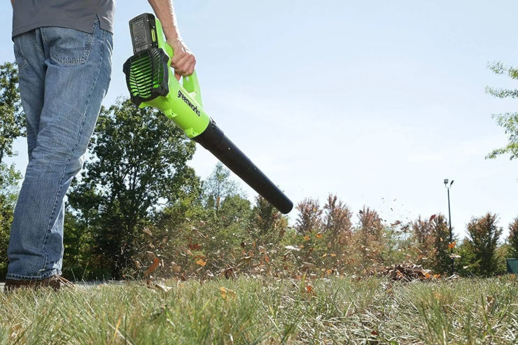 מפוח עלים חדש 24V + שתי סוללות 2.0A + מטען מהיר Greenworks