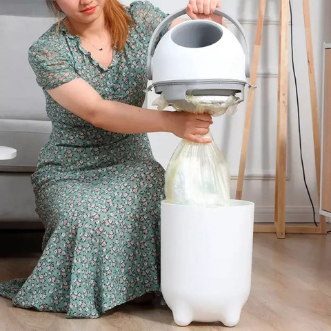 פח לחיתולים עם אטימה כפולה וללא צורך בשקיות מילוי מיוחדות
