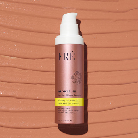 BRONZE ME קרם הגנה מינרלי SPF50 בתוספת גוון