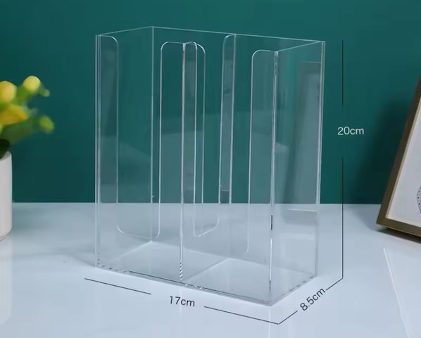 מתקן כוסות אקרילי