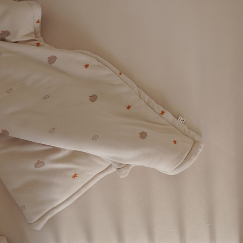שמיכת מילוי S ליין גינה אורבנית – filled Blanket 80X80 cm