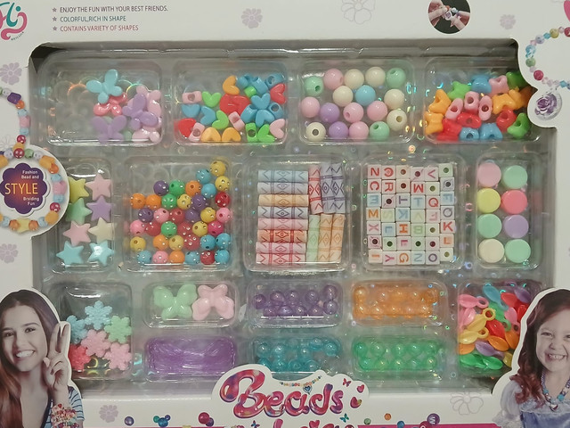 ערכה ייחודית להכנת צמידים ומחרוזות - שלל צבעים, דוגמאות
