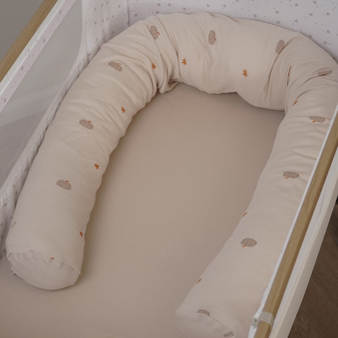 סט מצעים לעריסה נצמדת ליין גינה אורבנית – Open Side Crib Set
