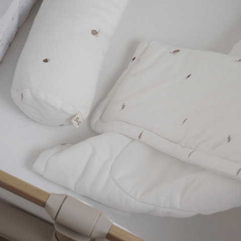 סט מצעים לעריסה נצמדת ליין גינה אורבנית – Open Side Crib Set