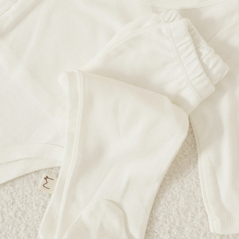 מארז 3 רגליות חלק לבן – Baby Leggings 3 PCS