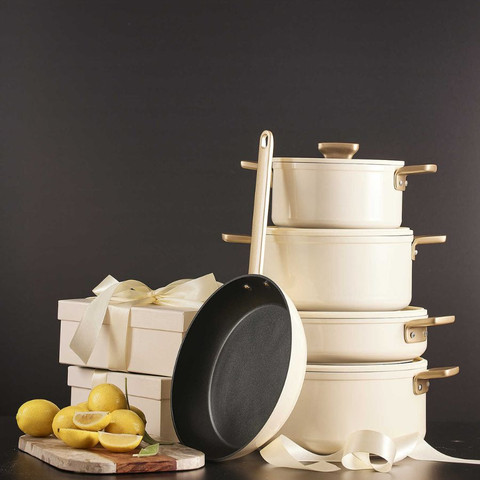 מחבת 28 ס"מ ENIGMA NONSTICK קרם ידיות שמפניה מבית  Food appeal