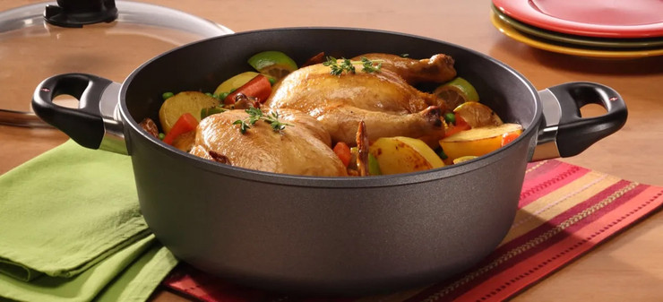 סיר נמוך 28 ס"מ 5 ל' אינדוקציה nonstick  מחוזק בגבישי יהלומים תוצרת Swiss Diamond