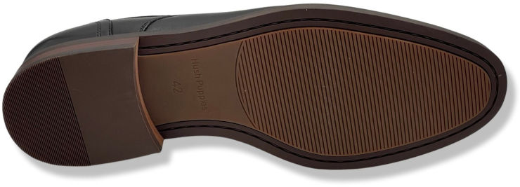 נעלי עור אלגנטיות לגבר Hush Puppies בצבע שחור סוליה חום כהה