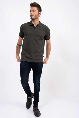 חולצת פולו לגבר דגם Slim Fit