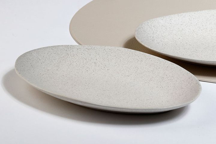 פלטה אובלית + 25X15X3 STONE WARY CREAM DOP