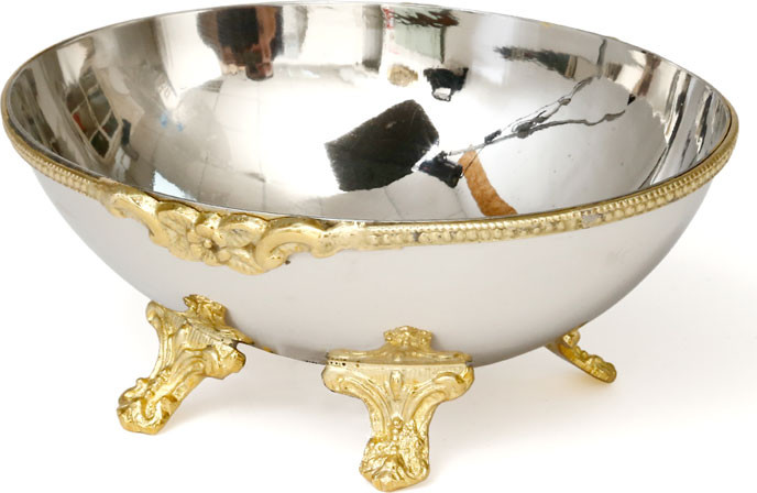 בול לפיצוחים נירוסטה QUEENAN NICKEL GOLD בעיצוב מוקפד, בעל טקסטורה עשירה ומראה נקי ואלגנטי.