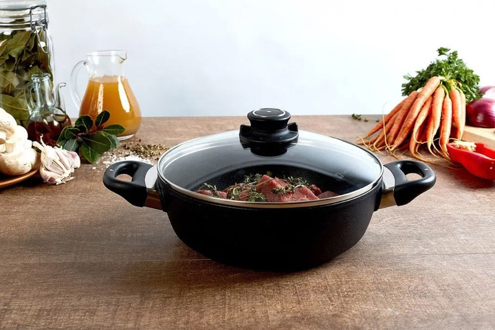 סיר נמוך 24 ס"מ 3 ל' אינדוקציה nonstick מחוזק בגבישי יהלומים תוצרת Swiss Diamond