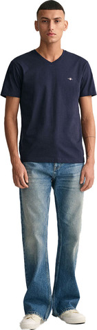 טי שירט Gant לגברים צווארון וי גזרת Slim Fit