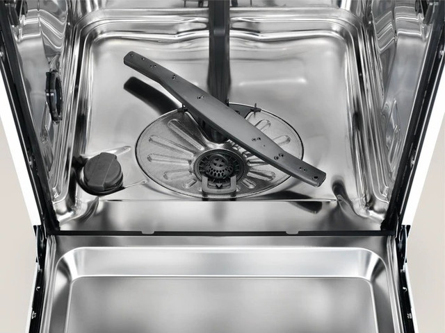 מדיח כלים אינטגרלי מלא Electrolux אלקטרולוקס EEA17100L