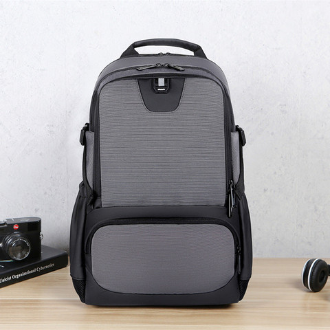 תיק עסקים The Tech-Transporter 35L למחשב 17 אינץ' יציאת USB מבית כאמל מאונטין - שחור