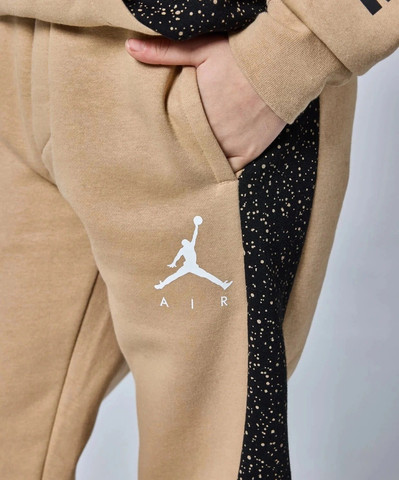 חליפת ספורט ארוכה לילדים – Nike Air Jordan (חאקי)