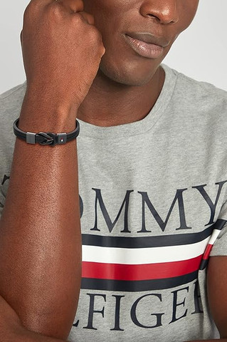 TH-2790442 עם לוגו המותג דגם BRAIDED KNOT מקולקציית TOMMY HILFIGER צמיד עור כפול לגבר של המותג