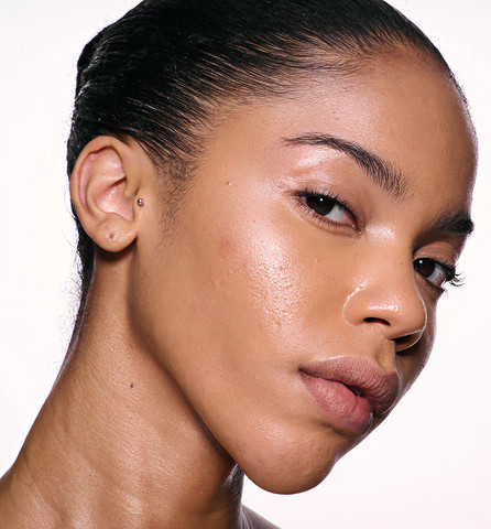 SKINFINISH LIGHTSTRUCK שימר נוזלי לאפקט מואר בכיסוי נבנה - BUBBLED OVER