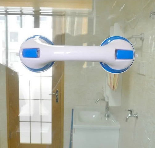 ידית אחיזה לאמבטיה עם מנגנון וואקום למניעת נפילות