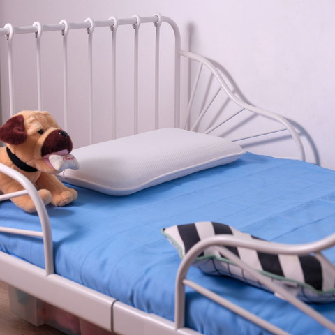 מגן מזרן סופג מבית ברולי - צבע כחול כהה