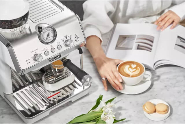 מכונת קפה ידנית DeLonghi דלונגי La Specialista Arte EC 9155.W