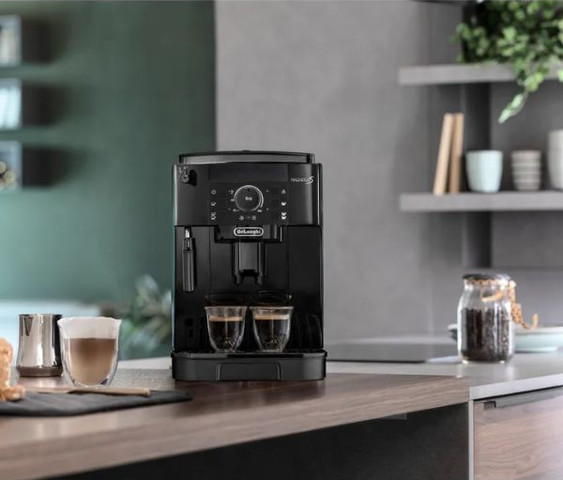 מכונת אספרסו אוטומטית Delonghi Magnifica ECAM12.121.B