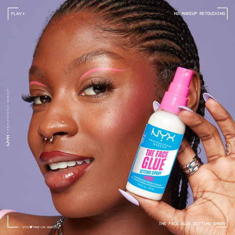 THE FACE GLUE ספריי לקיבוע האיפור עד 24 שעות - FACE GLUE 01