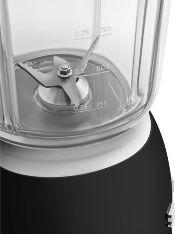 בלנדר מקצועי 1.5 ליטר Smeg סמג BLF03BLEU שחור