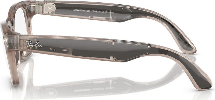 משקפי שמש חכמים Ray-Ban Meta Wayfarer RW4008 בגימור Shiny Warm Stone עם עדשות Transitions Watermelon Red בגודל 53-22