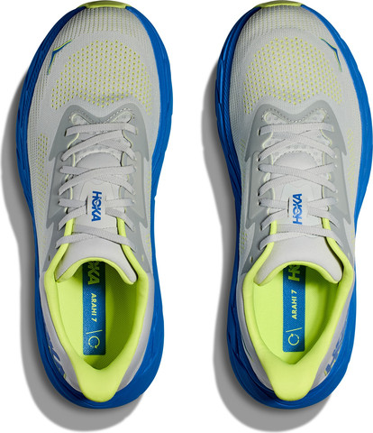 HOKA Arahi Wide 7 - נעלי ספורט גברים הוקה ארהי 7 רחבות בצבע אפרפר-זרחני/קובלט