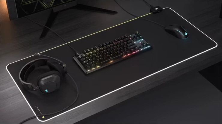 מקלדת מכנית קצרה חוטית Corsair K70 Core TKL RGB