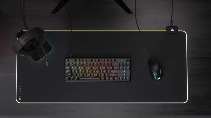 מקלדת מכנית קצרה חוטית Corsair K70 Core TKL RGB