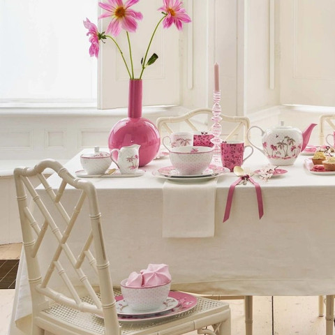 מאג קטן מפורצלן ורוד 145 מל Jolie Flowers מבית PIP STUDIO