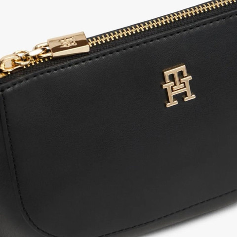 תיק טומי הילפיגר Monogram Chain Strap נשים - טומי הילפיגר - Black