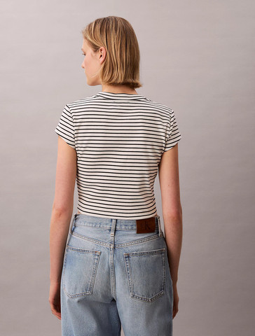 חולצת טישירט קצרה קלווין קליין Slim Ribbed Stripe נשים - קלווין קליין - MultiColor