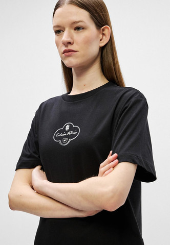 חולצת טישירט קצרה קלווין קליין Boxy Coctail Logo Tee נשים
