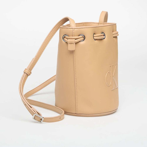 תיק קלווין קליין Emblem Jacquard Bucket Bag נשים - קלווין קליין - Brown