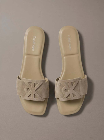 כפכפי קלווין קליין Square Flat Sndl Embl Suede נשים - קלווין קליין - Brown