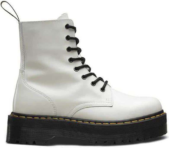 Dr Martens  8 EYE BOOT JADON WHITE POLISHED SMOOTH 15265100 נעלי אופנה