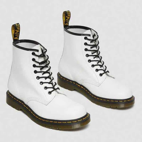 Dr Martens  INFANTS LACE BOOT 1460 T WHITE PATENT LAMPER 15373100 נעלי אופנה
