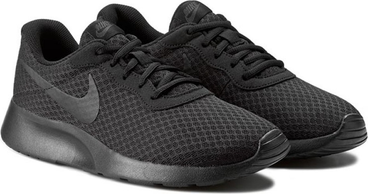 נעלי סניקרס Nike לגברים דגם Tanjun
