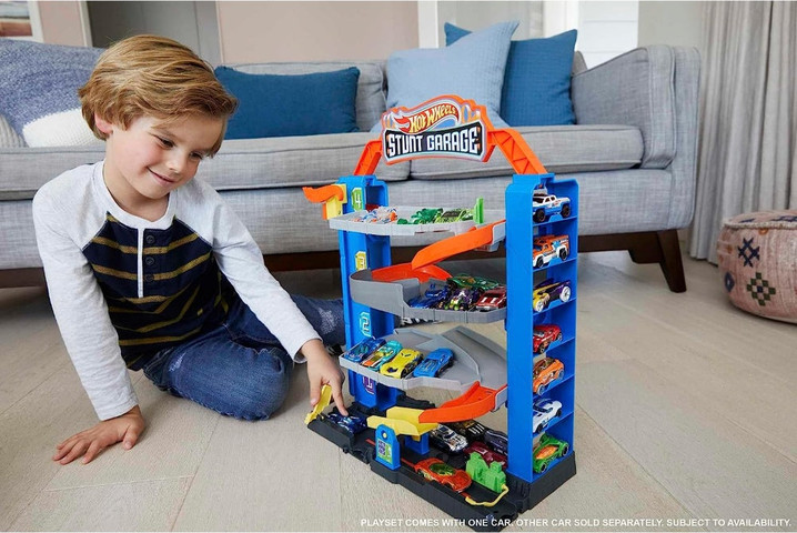 הוט ווילס חניון פעלולים | Hot Wheels City Stunt Garage Playset