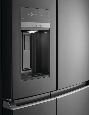 מקרר 4 דלתות כולל קיוסק 619 ליטר Electrolux אלקטרולוקס EQE6870BA