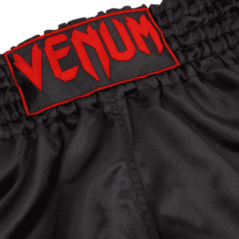 מכנסי איגרוף תאילנדי Venum Classic Muay Thai Short - Black/Red - xl