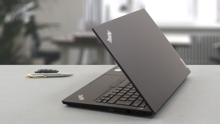 מחשב נייד Lenovo E14 Gen 1 14" Core i5, 16GB, 256GB, Win10 Pro, מחודש